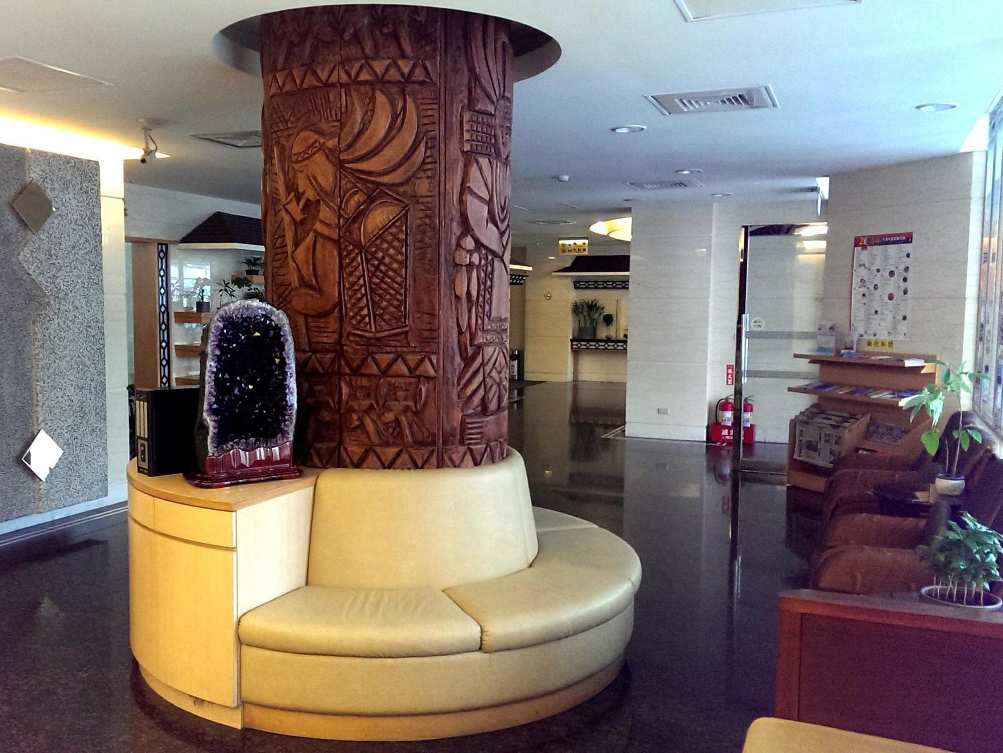 Kks Hotel Хуалиен Сити Екстериор снимка