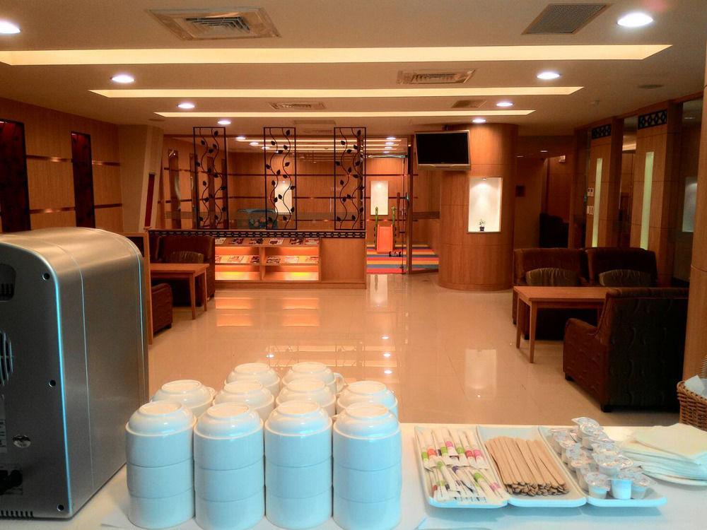 Kks Hotel Хуалиен Сити Екстериор снимка