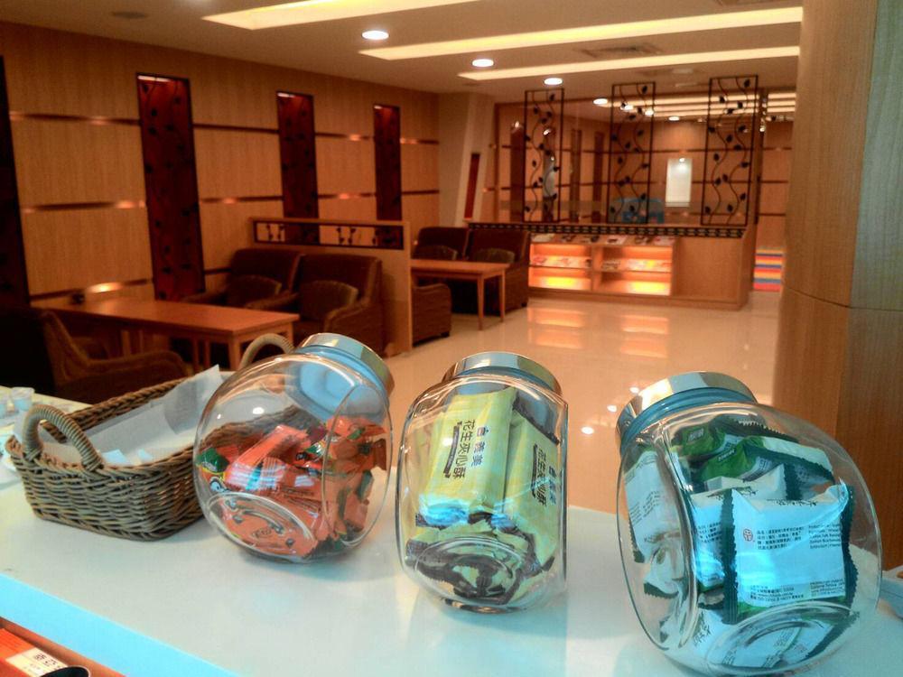 Kks Hotel Хуалиен Сити Екстериор снимка