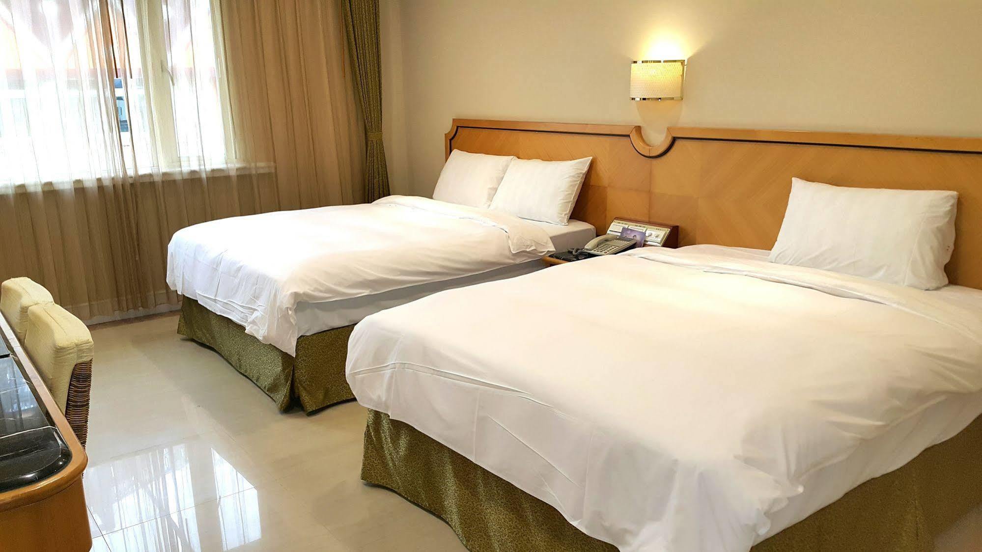 Kks Hotel Хуалиен Сити Екстериор снимка
