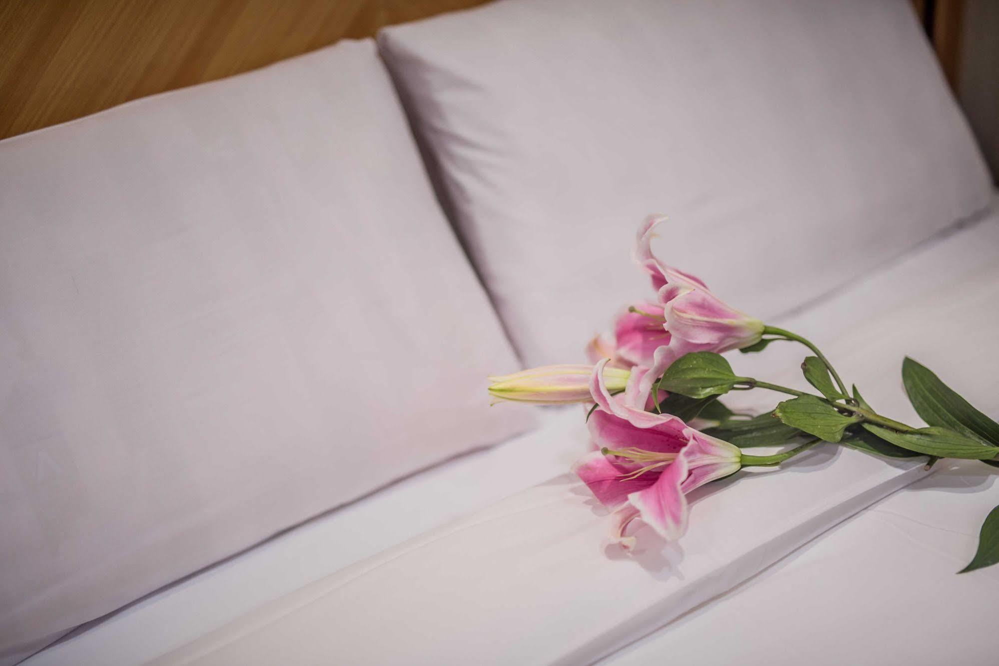 Kks Hotel Хуалиен Сити Екстериор снимка