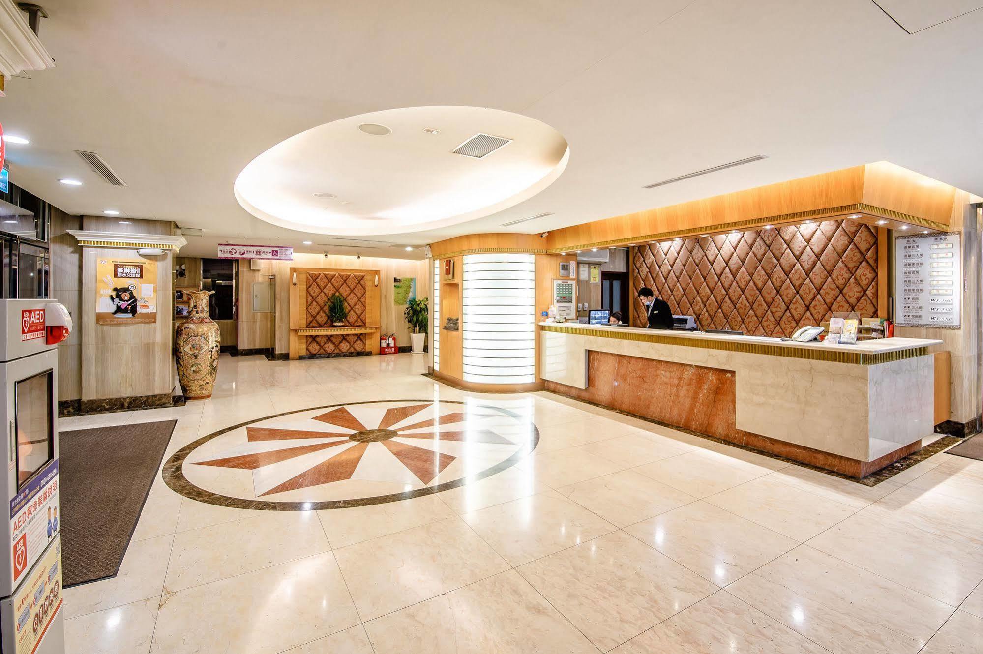 Kks Hotel Хуалиен Сити Екстериор снимка